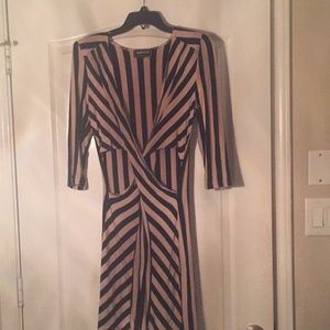 Girls night out dress... sexy without reveal.